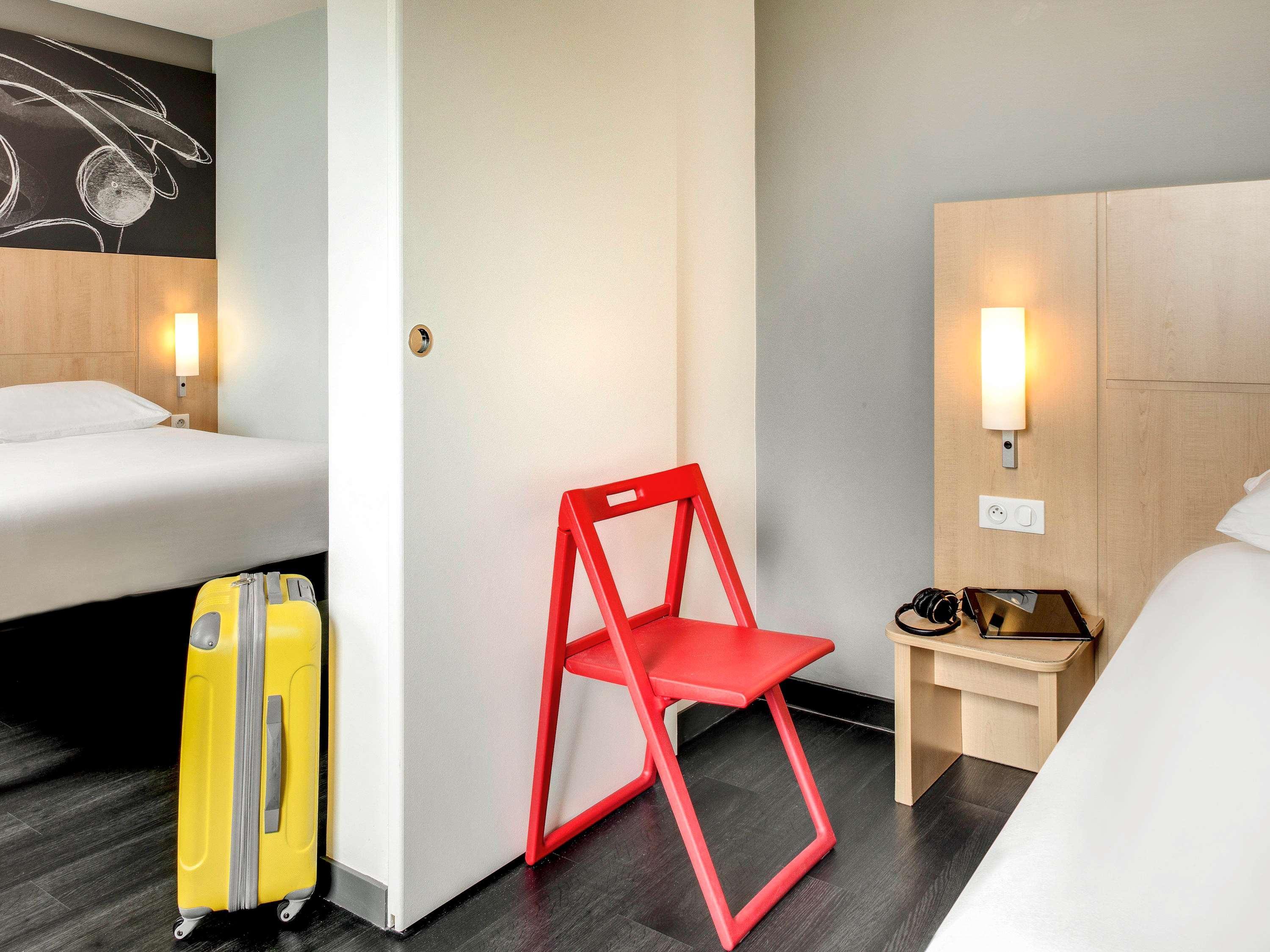 Hotel Ibis Montceau Les Mines Exterior foto