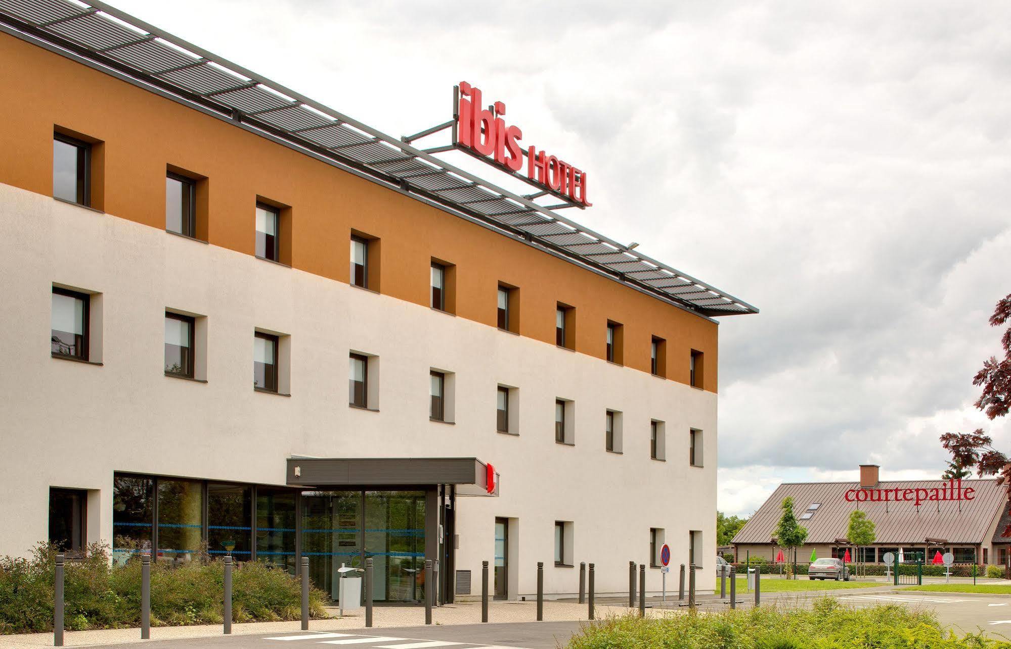 Hotel Ibis Montceau Les Mines Exterior foto